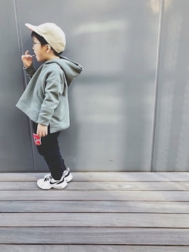 「アイテム（スウェットパンツ）」を使った、keee◡̈♥︎さん（キッズ・100cm）の冬コーディネート