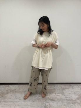 「niko and...（ニコアンド）のアイテム（ビーチサンダル）」を使った、akoさん（レディース・169cm）の夏コーディネート