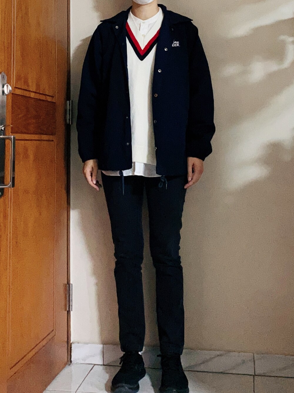 「UNIQLO、GU、ユニクロ、ジーユー、NIKE、primark、今日のコーデ」｜「UNIQLOのアイテム（シャツ/ブラウス、ホワイト系）」を使った、oeufsssssさん（レディース・168cm）の春コーディネートの1枚目の写真