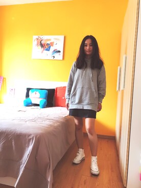 「UNIQLO（ユニクロ）のアイテム（スウェット、グレー系）」を使った、baoxiaodiさん（レディース・162cm）の春コーディネート