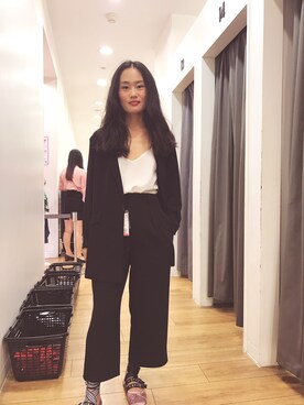 「UNIQLO（ユニクロ）のアイテム（テーラードジャケット、ブラック系）」を使った、baoxiaodiさん（レディース・162cm）の春コーディネート