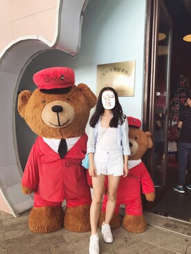 「H&M（エイチ・アンド・エム）のアイテム（シャツ/ブラウス、ブルー系）」を使った、baoxiaodiさん（レディース・162cm）の夏コーディネート