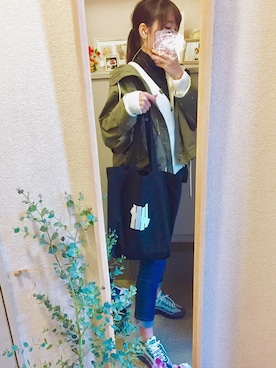 「UNDEFEATED （アンディフィーテッド）のアイテム（バッグ）」を使った、akari.さん（レディース・158cm）の冬コーディネート