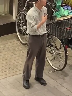 「遠目坊主のアイテム（シャツ/ブラウス、ベージュ系）」を使った、坊主Lv26さん（メンズ・170cm）の春コーディネート