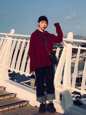 「Abercrombie&Fitch（アバークロンビーアンドフィッチ）のアイテム（その他トップス）」を使った、zhuzoo さん（レディース・159cm）の冬コーディネート