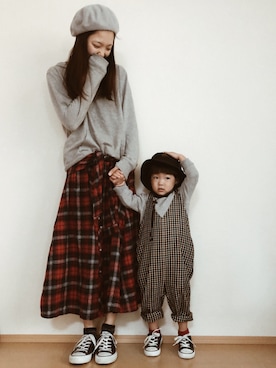 「SEVENDAYS=SUNDAY（セブンデイズサンデイ）のアイテム（オールインワン・サロペット）」を使った、SORAnagiさん（キッズ・90cm）の秋コーディネート