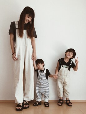 「Right-on（ライトオン）のアイテム（オールインワン・サロペット）」を使った、SORAnagiさん（キッズ・90cm）の夏コーディネート