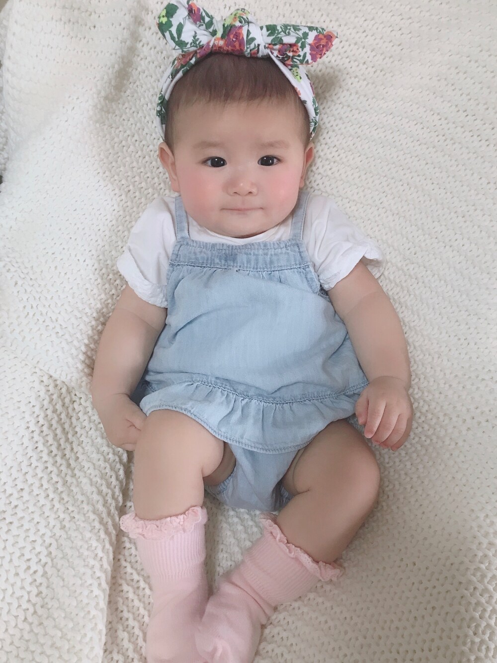 「babygap、babycode、ベビーコーデ、ZARA KIDS、5カ月 女の子、５か月、5人きょうだい、末っ子、三姉妹、三女」｜「babyGAPのアイテム（トップス、ブルー系）」を使った、eri.さん（キッズ・61cm）の夏コーディネートの1枚目の写真