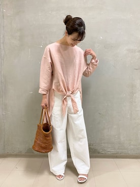 「BEARDSLEY（ビアズリー）のアイテム（パンツ）」を使った、misakiさん（レディース・163cm）の春コーディネート