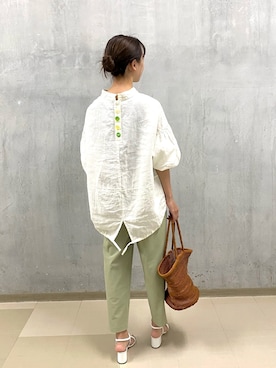 「BEARDSLEY（ビアズリー）のアイテム（パンツ）」を使った、misakiさん（レディース・163cm）の春コーディネート