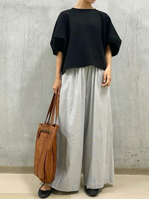 BEARDSLEY（ビアズリー）の「細コードワイドパンツ（その他