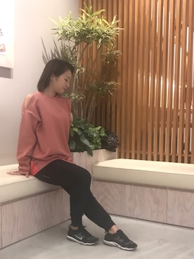 「オープンショルダー」｜「アイテム（スウェット）」を使った、fuchikoさん（レディース・153cm）の夏コーディネート