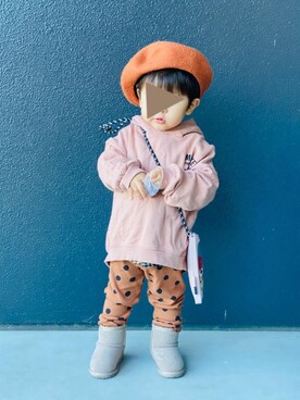 「くすみピンク」｜「アイテム（ハンチング/ベレー帽）」を使った、muguさん（キッズ・80cm）の冬コーディネート
