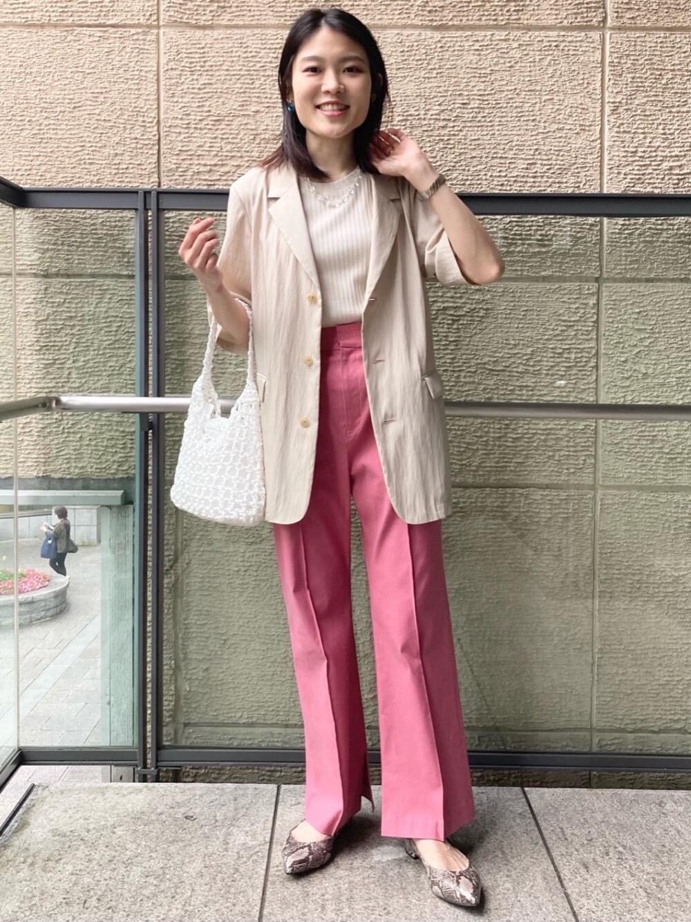 「ジャケット、トレンド、モード、BRACTMENT、遊び心のあるJacket Style、ぱんつ」｜「green label relaxingの【 Oggi コラボ 】◆[7days] D ポインテッドプレーン フラットシューズ(1.5cmヒール)（パンプス、その他）」を使った、ユキカさん（レディース・156cm）の春コーディネートの1枚目の写真