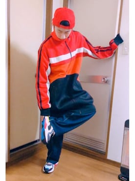 「ハデ色」｜「アイテム（ジャケット/アウター）」を使った、kobuさん（メンズ・172cm）の冬コーディネート