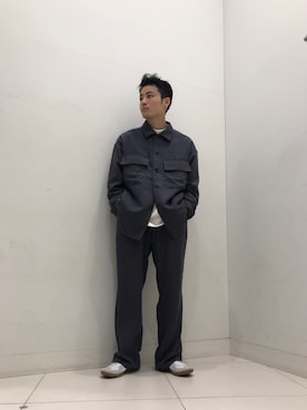 「SENSE OF PLACE by URBAN RESEARCH（センスオブプレイスバイアーバンリサーチ）のジャーマントレーナー（スニーカー）」を使った、アラキガクトさん（メンズ・164cm）の冬コーディネート