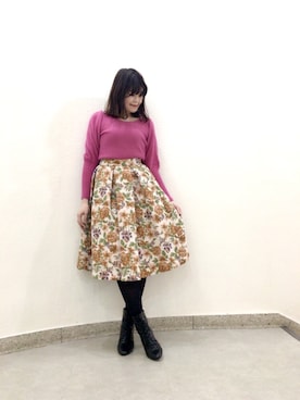 「Supreme.La.La.（シュープリームララ）のアイテム（スカート）」を使った、Natsumi Sudoさん（レディース・160cm）の秋コーディネート