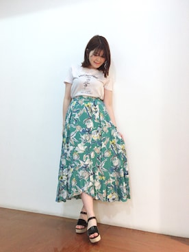 「Supreme.La.La.（シュープリームララ）のアイテム（スカート）」を使った、Natsumi Sudoさん（レディース・160cm）の春コーディネート