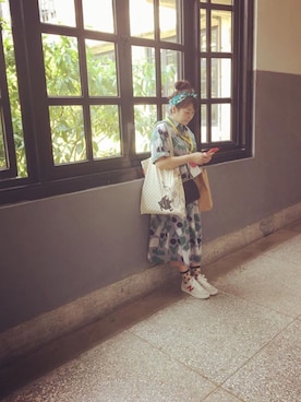 「POU DOU DOU（プードゥドゥ）のモチーフプリントウェッジスリーブシャツワンピース（ワンピース、グレー系）」を使った、miki3homeさん（レディース・163cm）の夏コーディネート