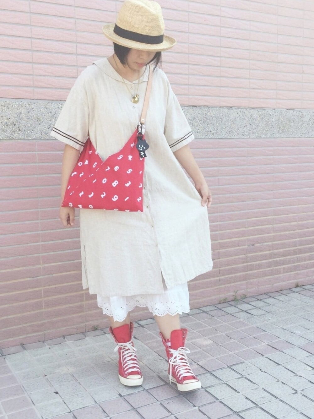 「converse、ootd、夏コーデ、夏、Samansa Mos2、サマンサ モスモス(Samansa Mos2)、コンバース、リネン、ワンピース、SOU・SOU」｜「Samansa Mos2のセーラー衿前開きワンピース（ワンピース、ベージュ系）」を使った、miki3homeさん（レディース・163cm）の夏コーディネートの1枚目の写真