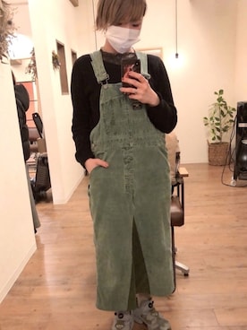 「金髪ショート」｜「アイテム（サロペット/オーバーオール）」を使った、 나미さん（レディース・159cm）の冬コーディネート