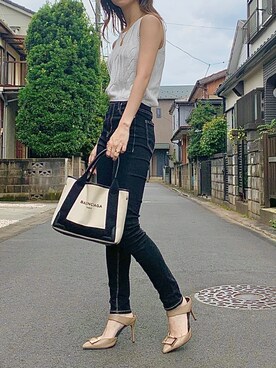 「BALENCIAGA」｜「アイテム（パンプス）」を使った、Manamiさん（レディース・156cm）の夏コーディネート