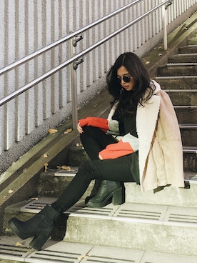 「UNIQLO（ユニクロ）のWOMEN ウルトラストレッチジーンズ（デニムパンツ）」を使った、IKUさん（レディース・163cm）の冬コーディネート