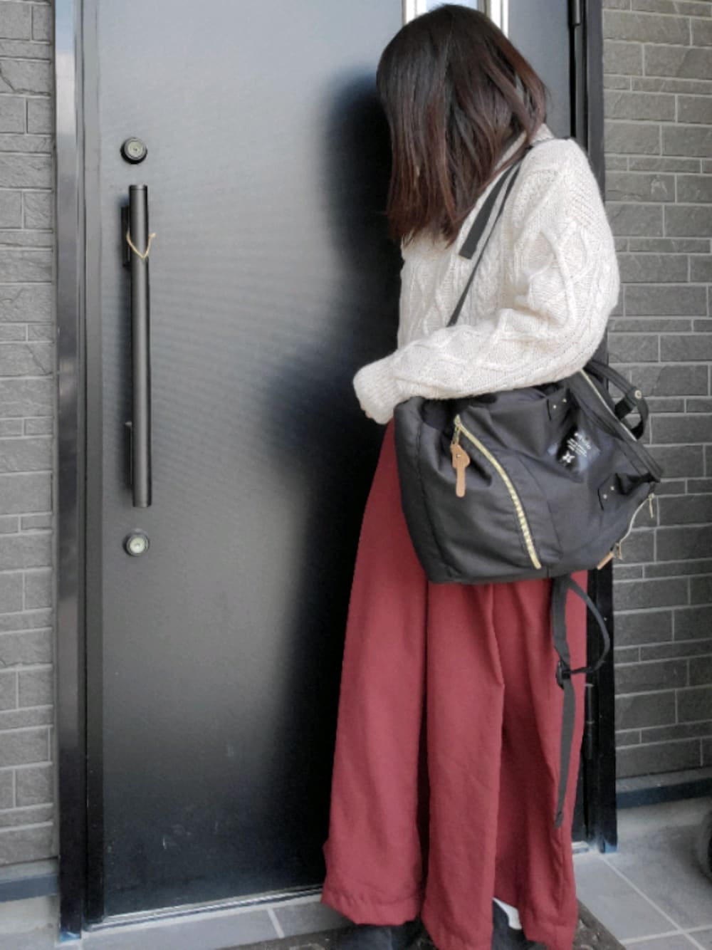 「プチプラ、低身長、Honeys、GU、Anello、休日スタイル、ママコーデ」｜「Honeysのハイネックニット M 1290円（ニット/セーター、ベージュ系）」を使った、usaさん（レディース・144cm）の春コーディネートの1枚目の写真