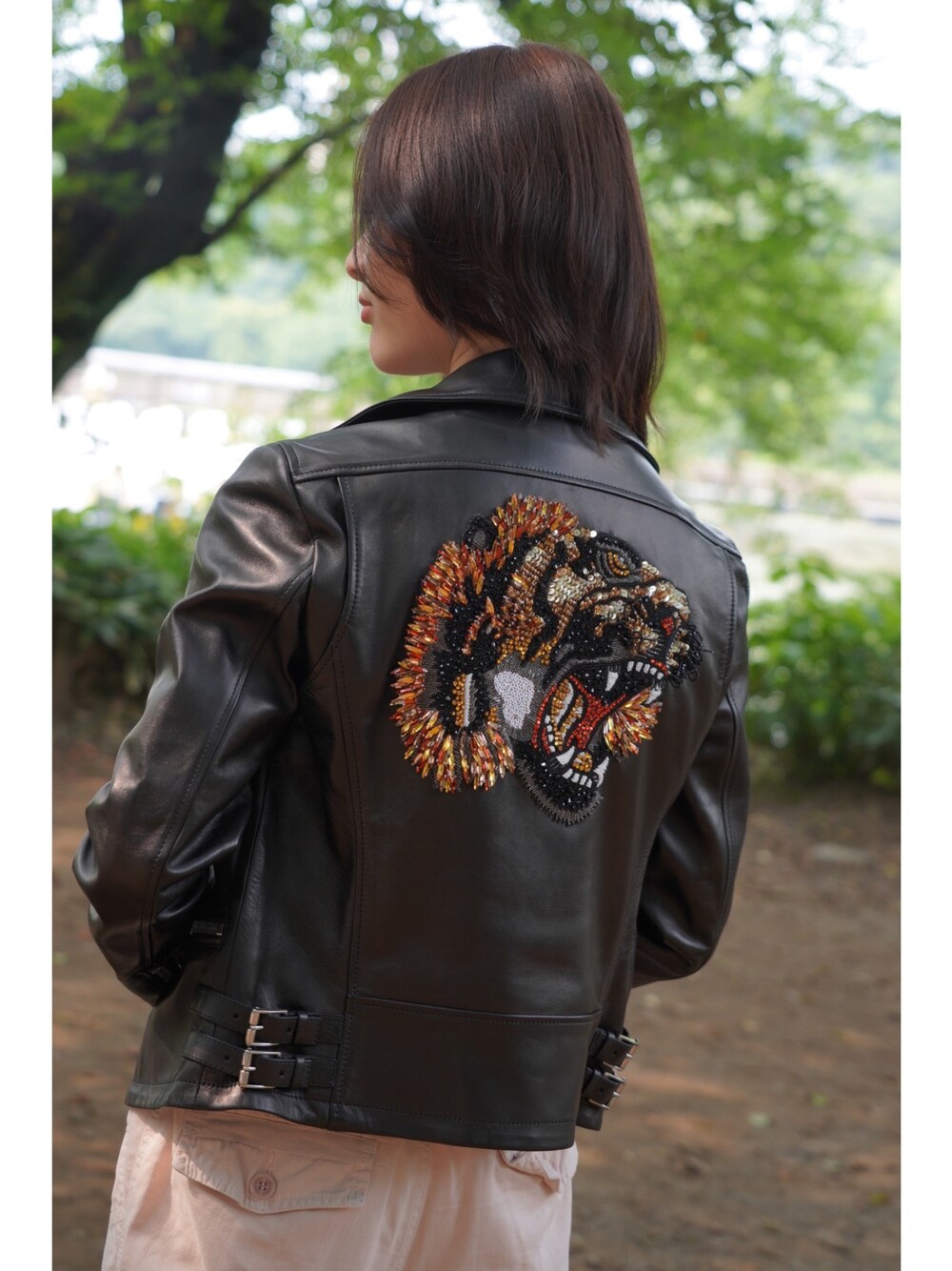 GUCCIのライダースジャケットを使ったレディース人気ファッション