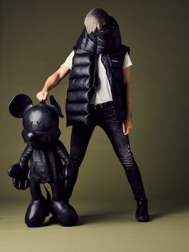 「BALENCIAGA」｜「アイテム（ダウンベスト）」を使った、MLSさん（メンズ・185cm）の冬コーディネート