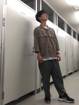 「アイテム（バングル/リストバンド）」を使った、おまめさん（メンズ・170cm・20代）の春コーディネート