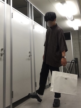 「アイテム（バングル/リストバンド）」を使った、おまめさん（メンズ・170cm・20代）の春コーディネート