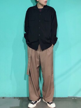 「MUJI」｜「アイテム（スラックス）」を使った、ERuei Yangさん（メンズ・170cm）の春コーディネート