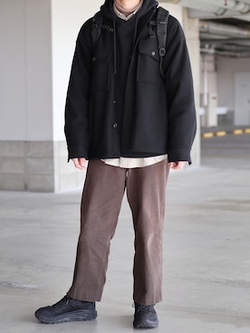 「HOKA（ホカ）のHOKA ONE ONE/ホカ オネ オネ　TOR ULTRA LOW WP/トールウルトラローウォータープルーフ（スニーカー）」を使った、MIKKIさん（メンズ・178cm）の冬コーディネート