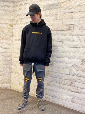 「KaneZ（ケインズ）のアイテム（キャップ）」を使った、アカマツチアリさん（メンズ・178cm）の春コーディネート