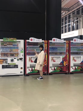 「しまむら（シマムラ）のアイテム（ノーカラーコート、ホワイト系）」を使った、nakoさん（レディース・158cm）の冬コーディネート