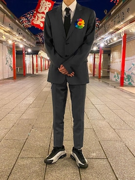 ブローチ コサージュを使った スーツスタイル のメンズ人気ファッションコーディネート Wear