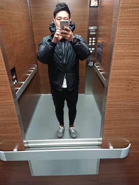 「DIADORA（ディアドラ）のアイテム（パンツ、ブラック系）」を使った、MEGUMIさん（メンズ・174cm）の冬コーディネート