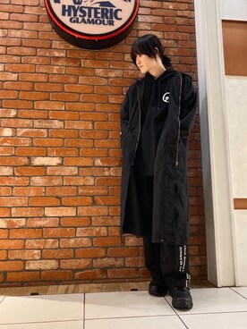 「HYSTERIC GLAMOUR（ヒステリックグラマー）のHG CONNECTED LOGO イージーパンツ（その他パンツ、ブラック系）」を使った、otaさん（メンズ・168cm）の春コーディネート