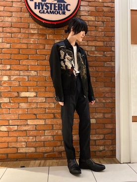 「HYSTERIC GLAMOUR（ヒステリックグラマー）のパイプドステムスラックスパンツ（スラックス、ブラック系）」を使った、otaさん（メンズ・168cm）の春コーディネート