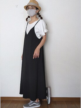 「earth music&ecology（アースミュージックアンドエコロジー）のアイテム（サロペット/オーバーオール、ブラック系）」を使った、まある(👓)さん（レディース・164cm）の夏コーディネート