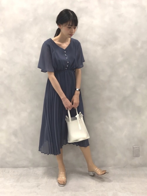 Natural Couturechieveryさんのワンピースを使ったコーディネート Zozotown