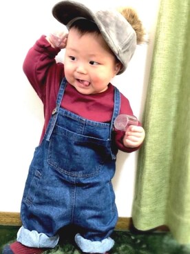 「ワインレッド」｜「アイテム（オールインワン・サロペット）」を使った、key.さん（キッズ・70cm）の冬コーディネート