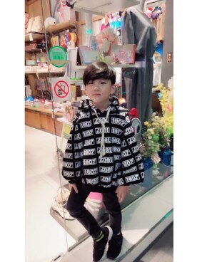 Phoebe Huangさんのコーディネート