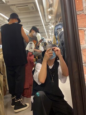 「KANGOL（カンゴール）のアイテム（ニットキャップ/ビーニー）」を使った、張小濤さん（メンズ・180cm）の夏コーディネート