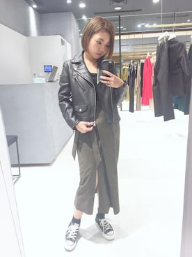 「アイテム（ライダースジャケット）」を使った、yuki hamanoさん（レディース・153cm）の秋コーディネート