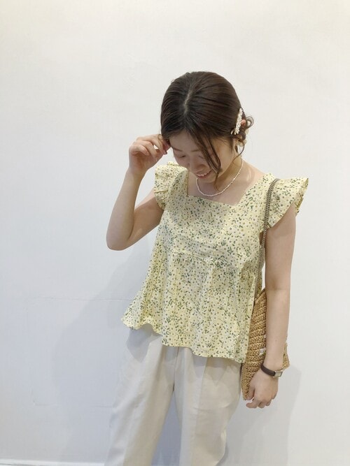 flower（フラワー）の「シャイニーブルームブラウス（シャツ/ブラウス