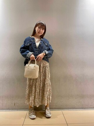 flower（フラワー）の「ノーカラーデニムジャケット（デニム