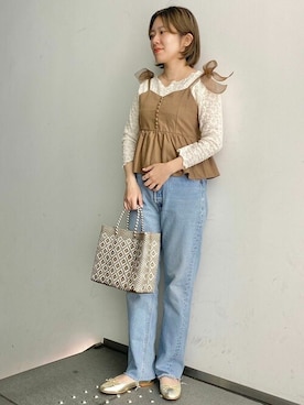 「ぺプラムトップス」｜「アイテム（バレエシューズ）」を使った、flowerさん（レディース・155cm）の春コーディネート