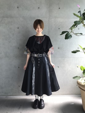 「FRAPBOIS（フラボア）のダウンズトランス（Tシャツ/カットソー、ブラック系）」を使った、zumeさん（レディース・160cm）の夏コーディネート